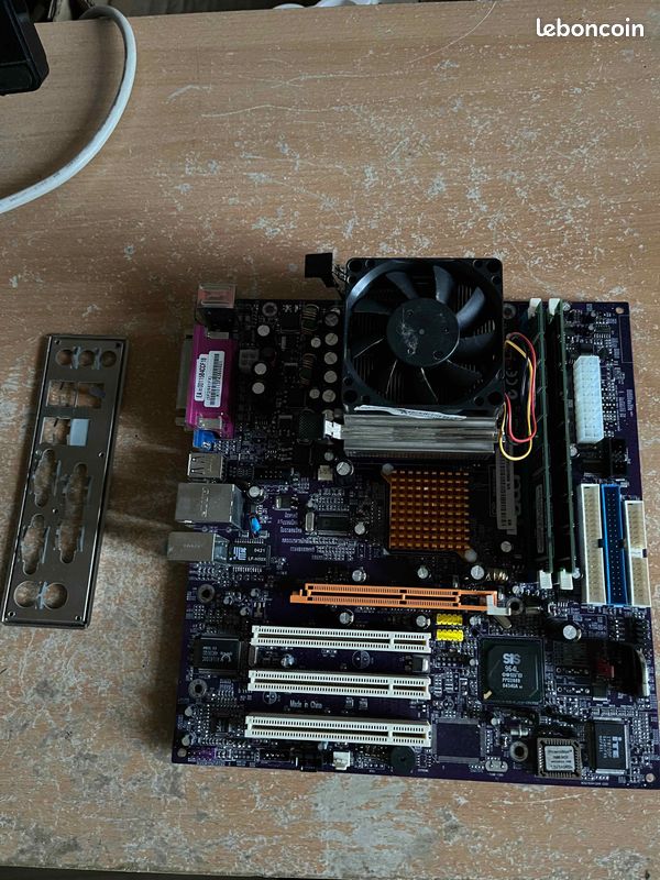 Carte Mère ECS RX480-M Socket 939 (AMD) - Carte Graphique Intégrée, Occasion Fonctionnelle