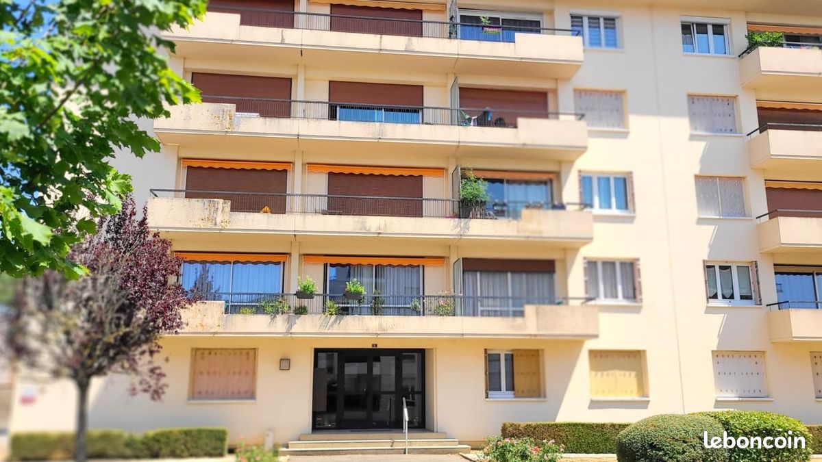 Appartement 3 pièces 82 m² · à Chartres · 82 m² · 196 000 €