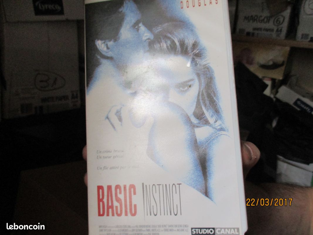 Basic instinct (image 1)
