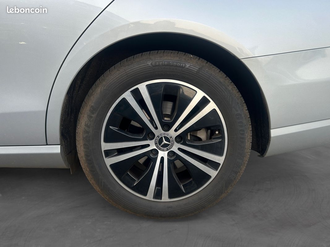 MERCEDES CLASSE E V E220 D AMG LINE BA 194Ch Garantie 12 mois (image 17)