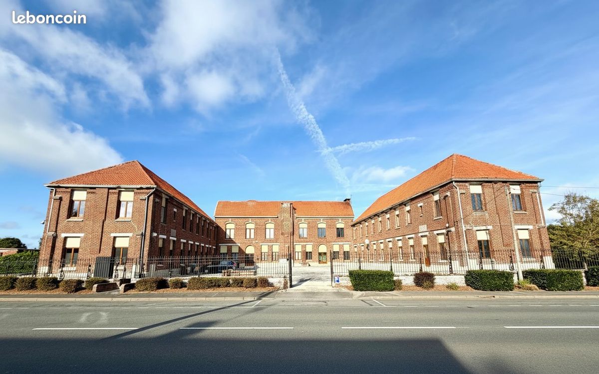 Immeuble 881 m² · à Landrecies · 881 m² · 740 000 €