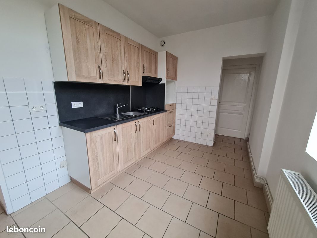 Appartement 3 pièces 66 m² · à Aire-sur-la-Lys · 66 m² · 640 €/mois