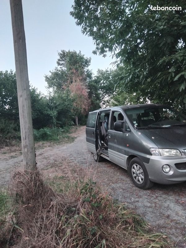 Vend hunday satellite (image 1)