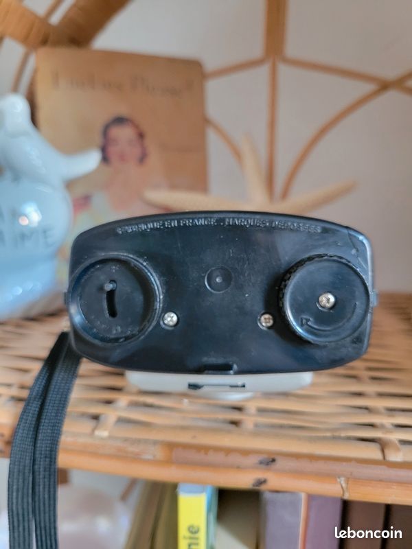 Kodak Brownie Starlet Camera (image 6)