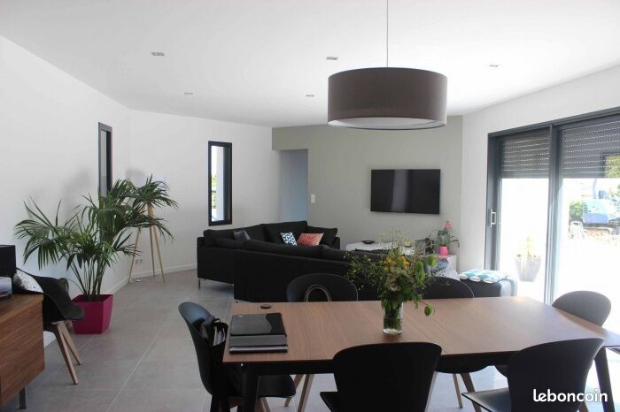 Maison 5 pièces 90 m² · à Combronde · 90 m² · 965 €/mois