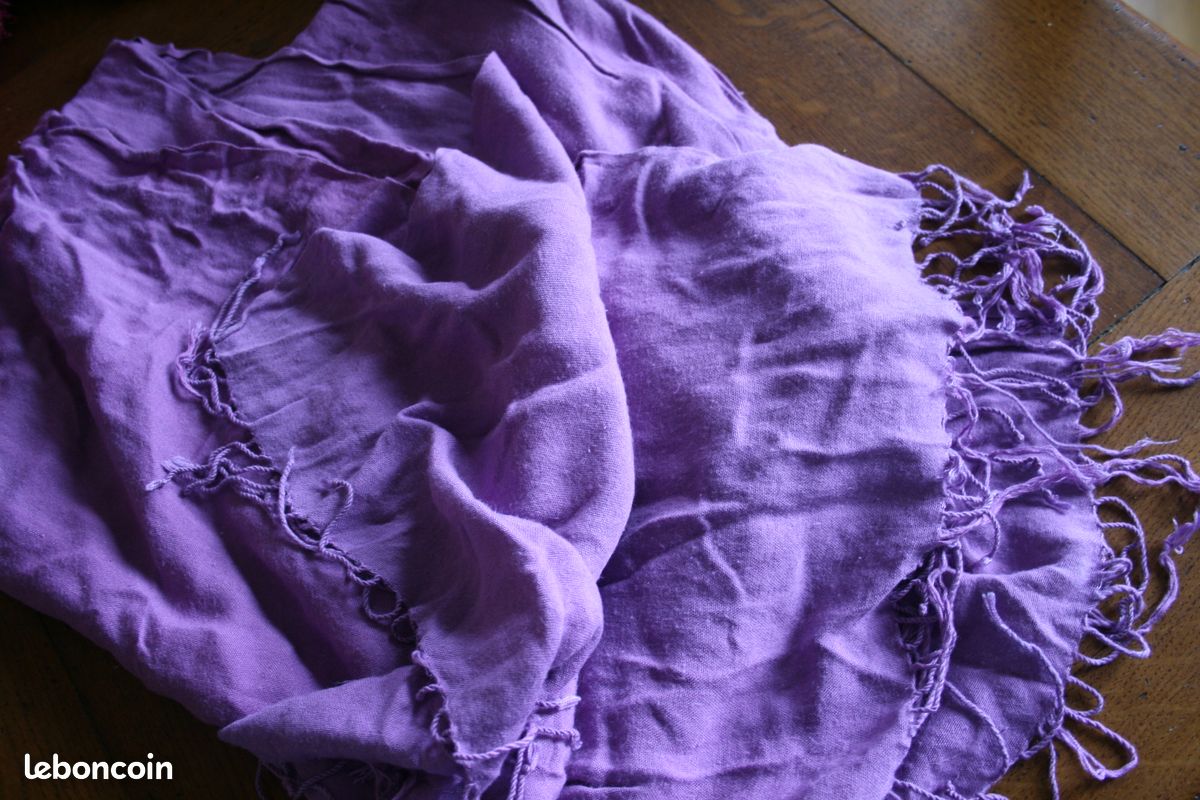 Foulard - écharpe mauve (image 4)