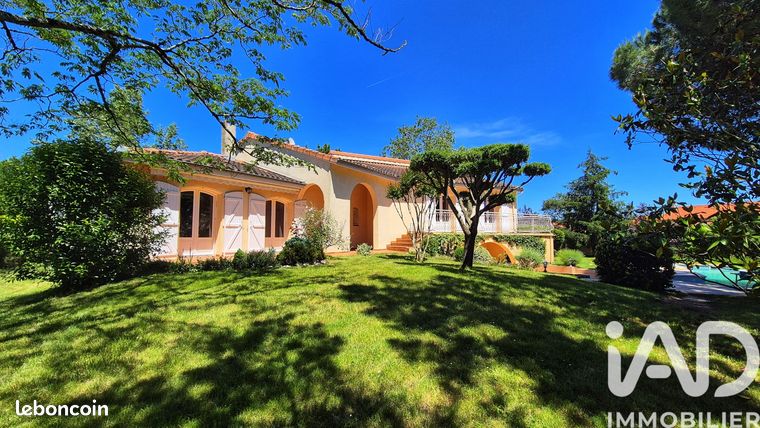 Maison familiale 6 pièces 220 m²