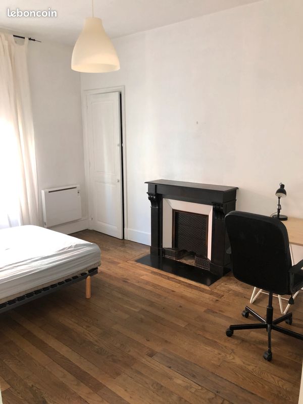 Appartement 3 pièces 55 m² · à Grenoble · 55 m² · 820 €