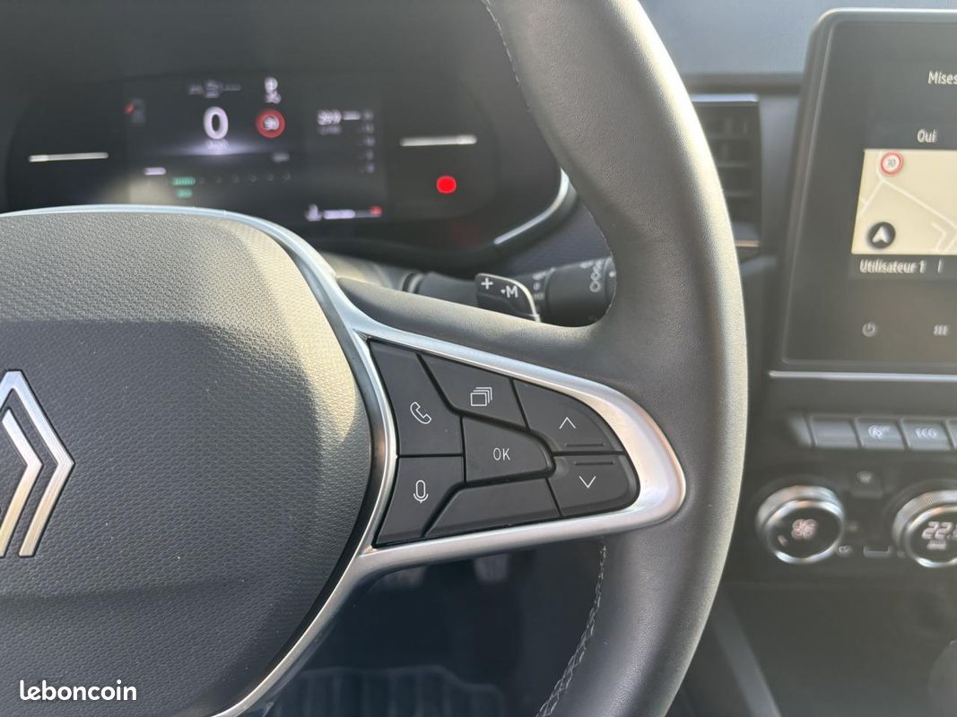 RENAULT ARKANA TCE 140 EDC MHEV Evolution avec Caméra, GPS et Régulateur adaptatif (image 7)