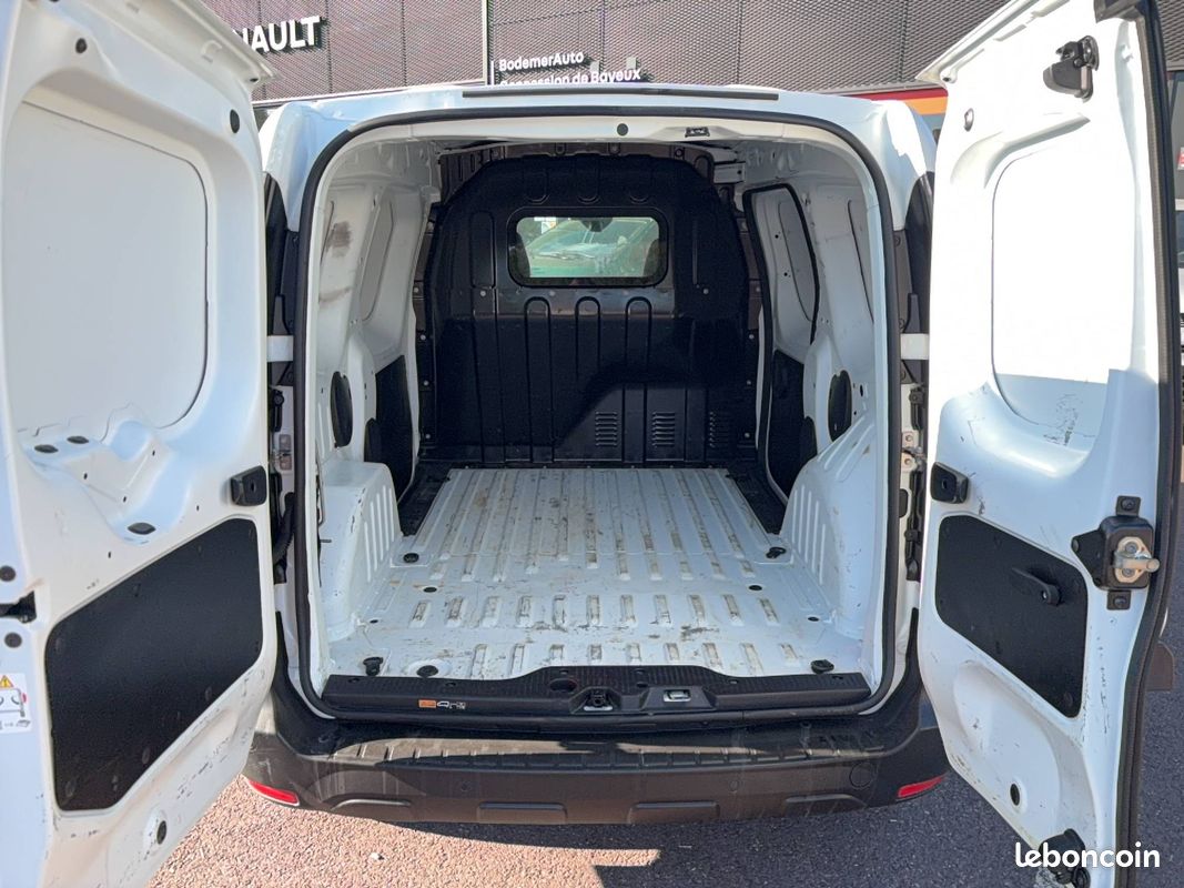 Renault express van blue dci 95 - 22 confort (image 18)