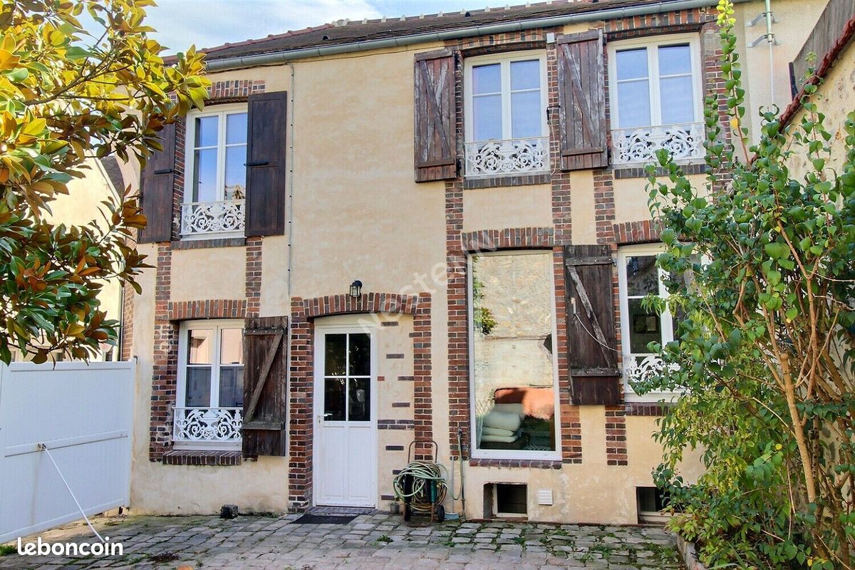 Maison 4 pièces 94 m² · à Épernon · 94 m² · 225 000 €