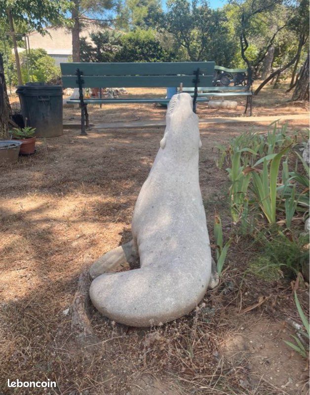 Statue de phoque en pierre de taille (image 2)