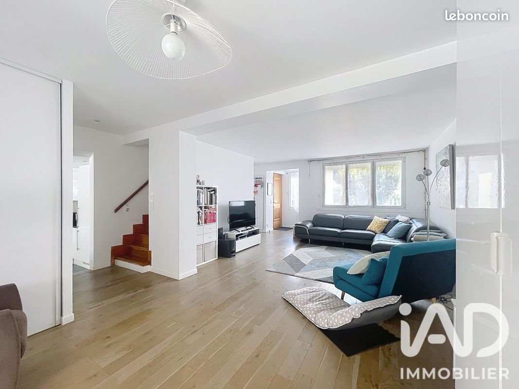 Maison 6 pièces 124 m² · à Sèvres · 124 m² · 2 550 €/mois