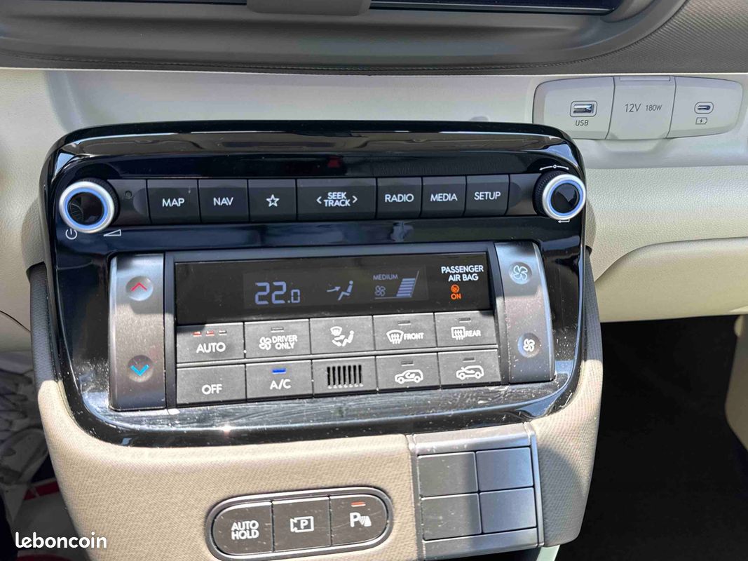 HYUNDAI 49 kWh 5 pl. Creative 5P Creative (image 20)