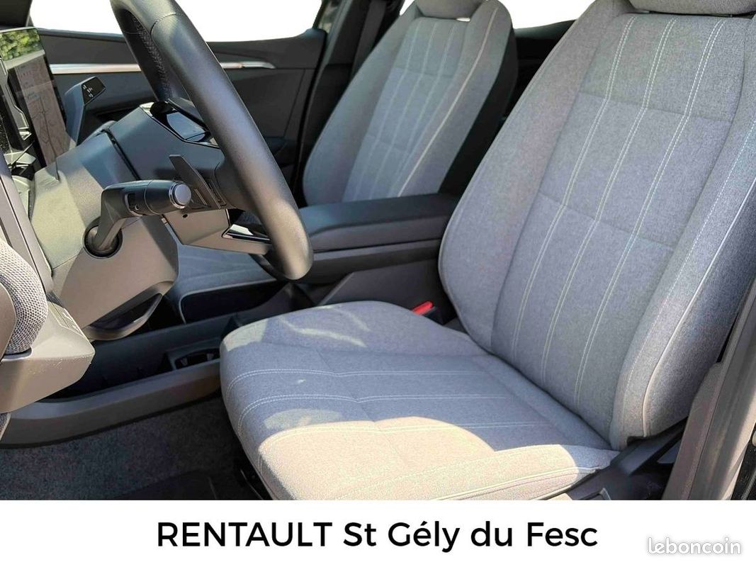 RENAULT Megane E-Tech EV60 130ch super charge Evolution ER (image 12)