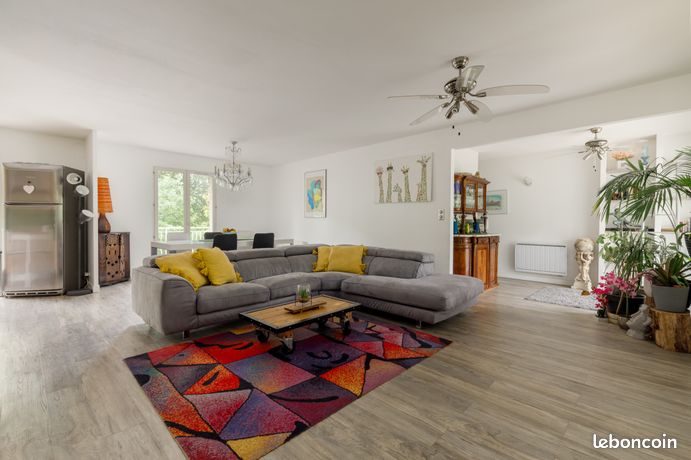 Propriété 6 pièces 164 m²