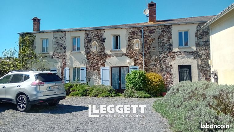 Maison 17 pièces 363 m²