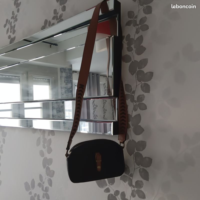 Sac en bandoulière (image 1)