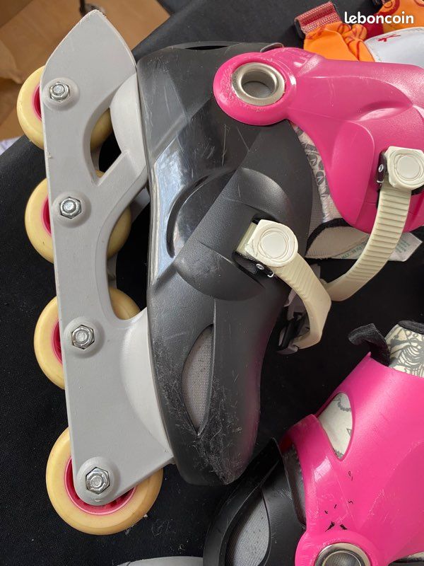 Rollers Oxedo Taille 34-36 + équipements (image 3)