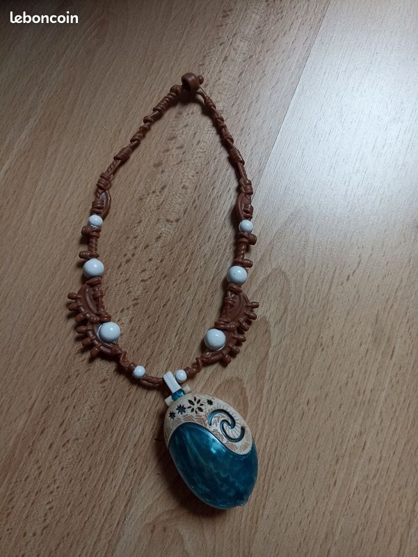 Collier déguisement #vaiana #moana Disney TU (image 1)