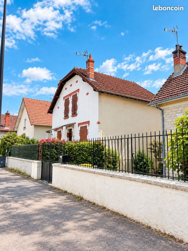 Maison 7 pièces 155 m² · à Nevers · 155 m² · 142 800 €