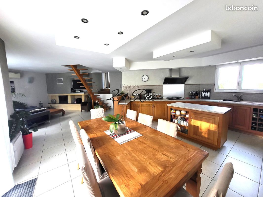 Maison 5 pièces 150 m² · à Lagrâce-Dieu · 150 m² · 310 000 €