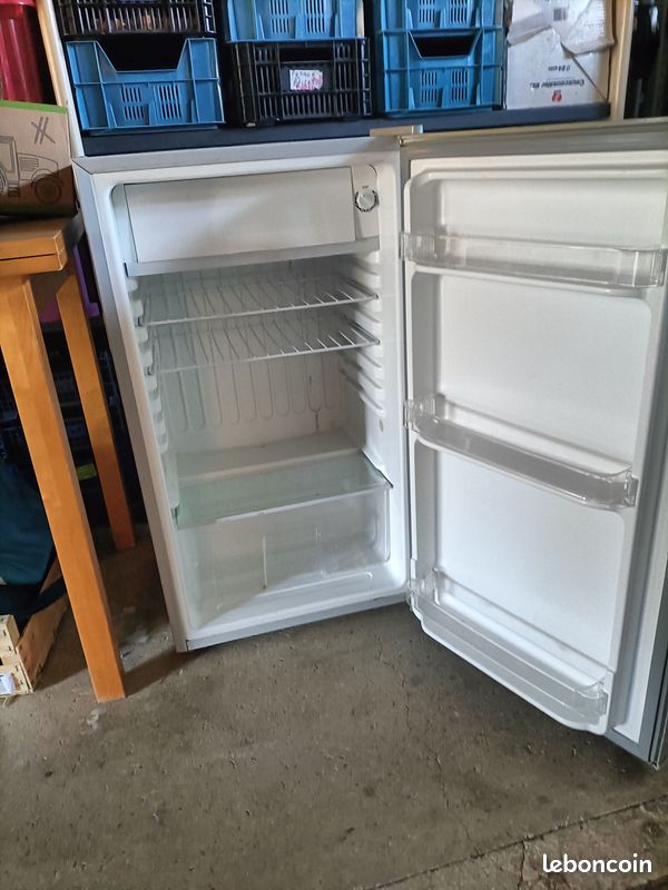 Mini frigo de bar, environ 100l (image 1)
