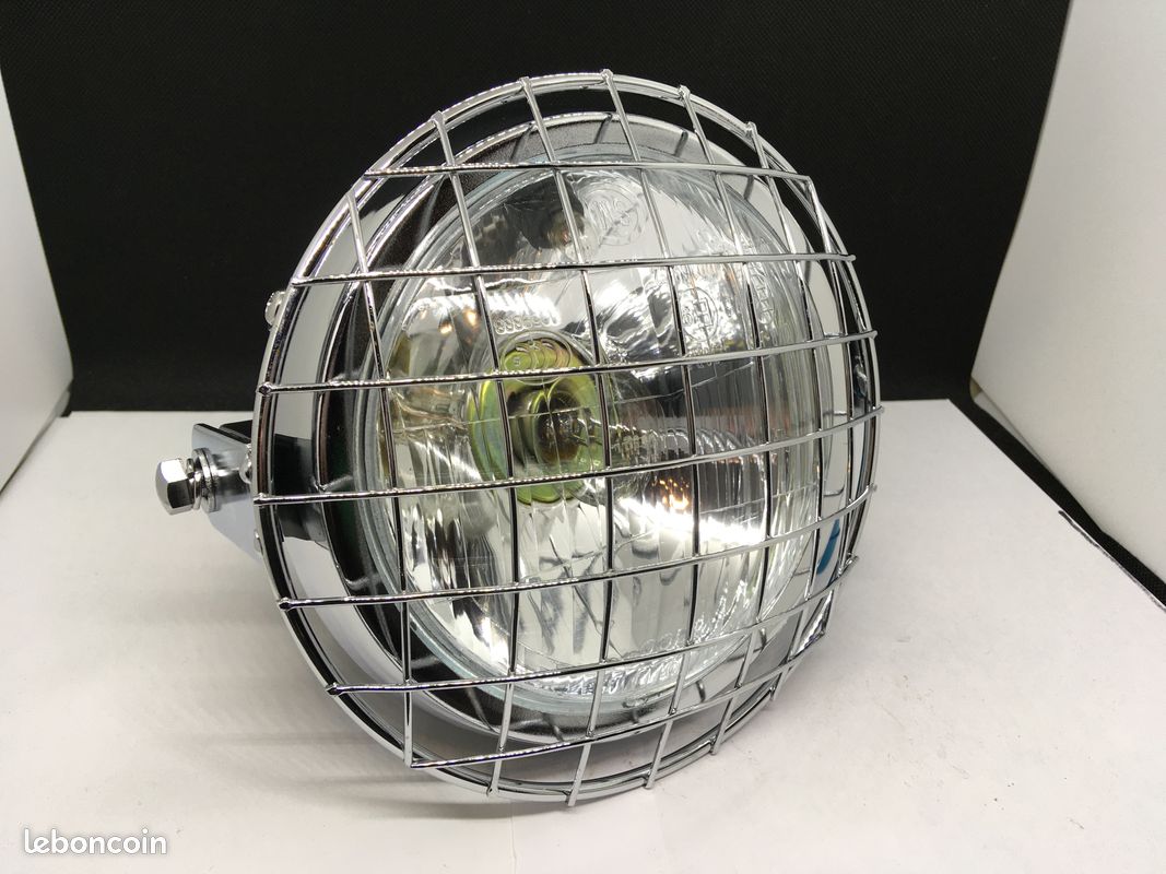 Grille de phare moto (image 2)