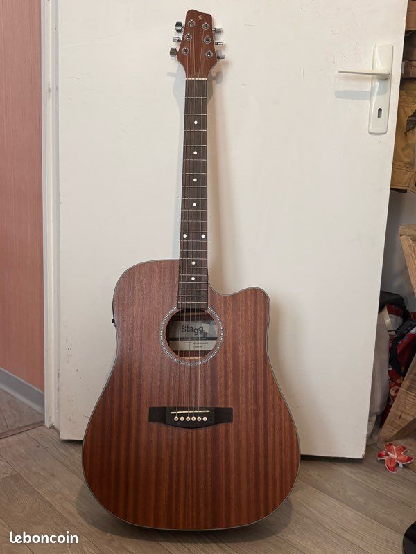 Guitare électroacoustique Stagg (image 2)