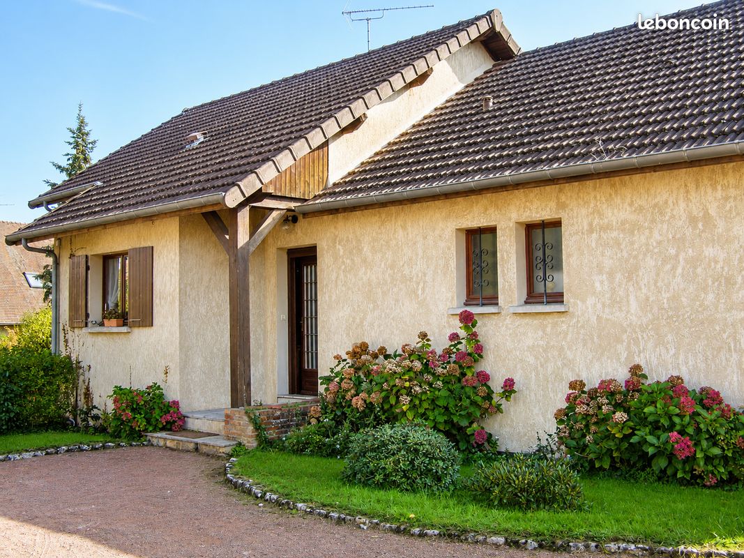 Maison 6 pièces 108 m² · à Saint-Maurice-lès-Châteauneuf · 108 m² · 185 000 €