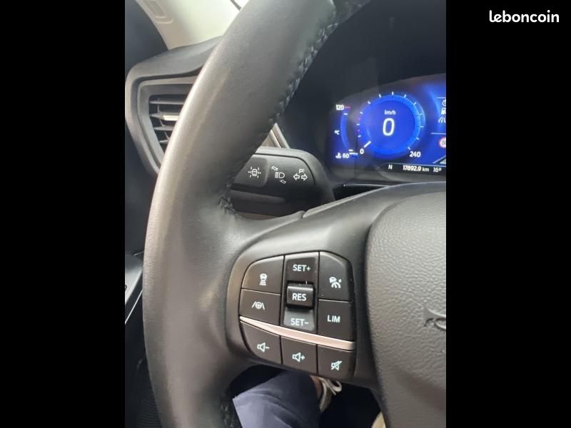 Ford Kuga 2.5 Duratec 190ch FHEV Titanium BVA i-AWD (image 9)