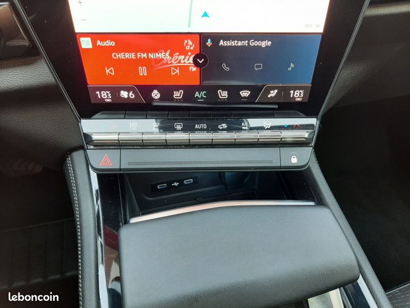 Renault AUSTRAL 1.2 E-TECH FULL HYBRID 200CH ICONIC (image 26)