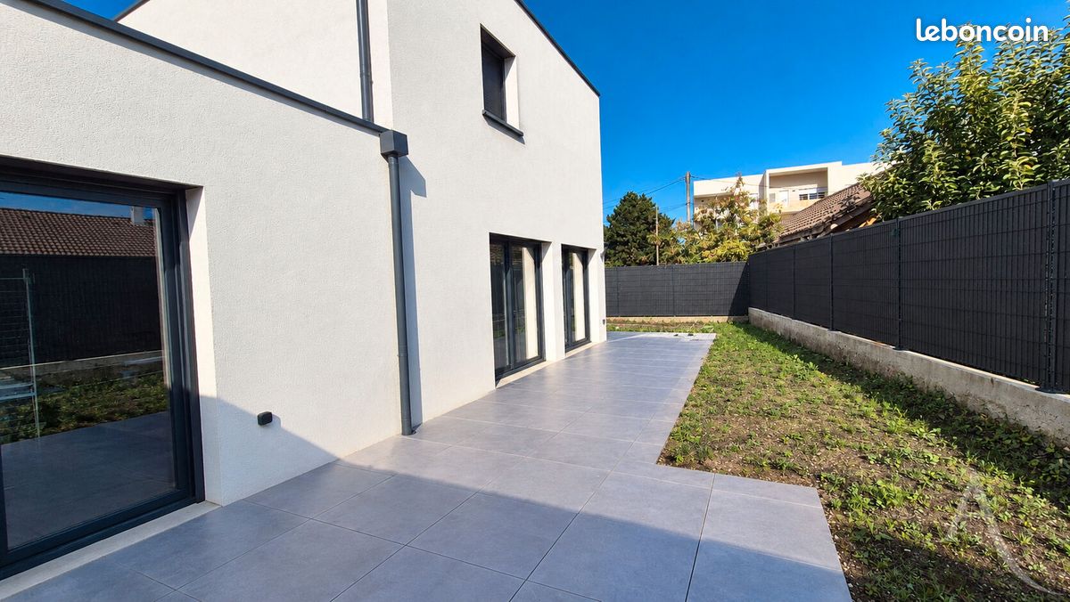 Maison 5 pièces 117 m² · à Échirolles · 117 m² · 399 000 €