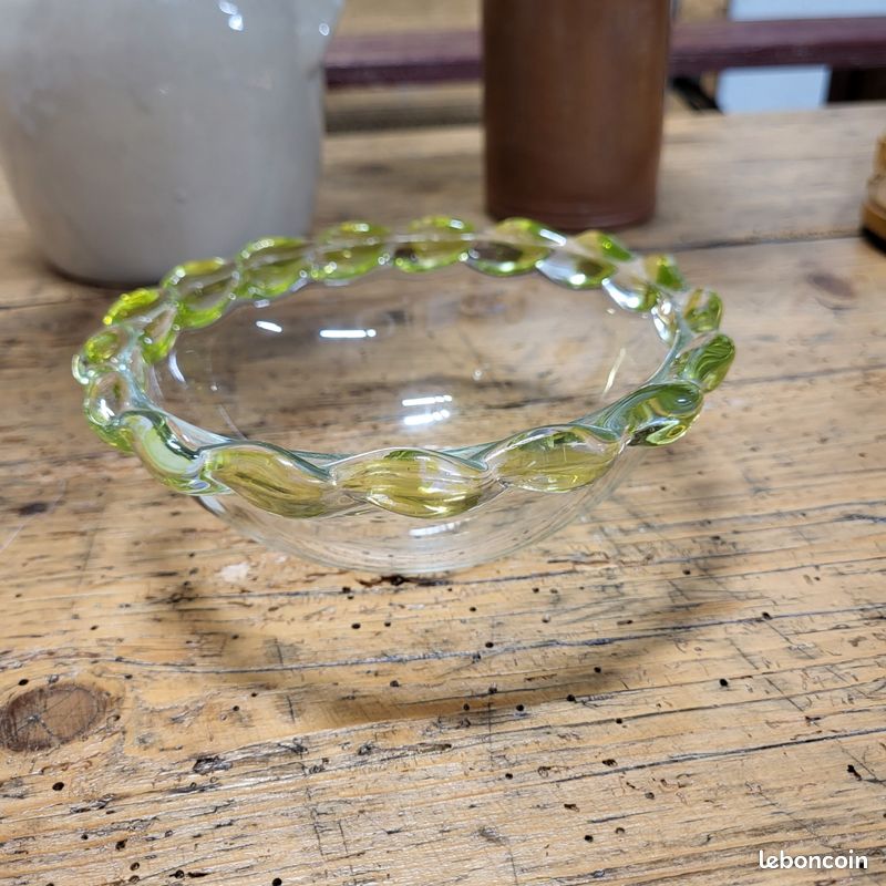 Coupe / coupelle vintage en verre (image 1)