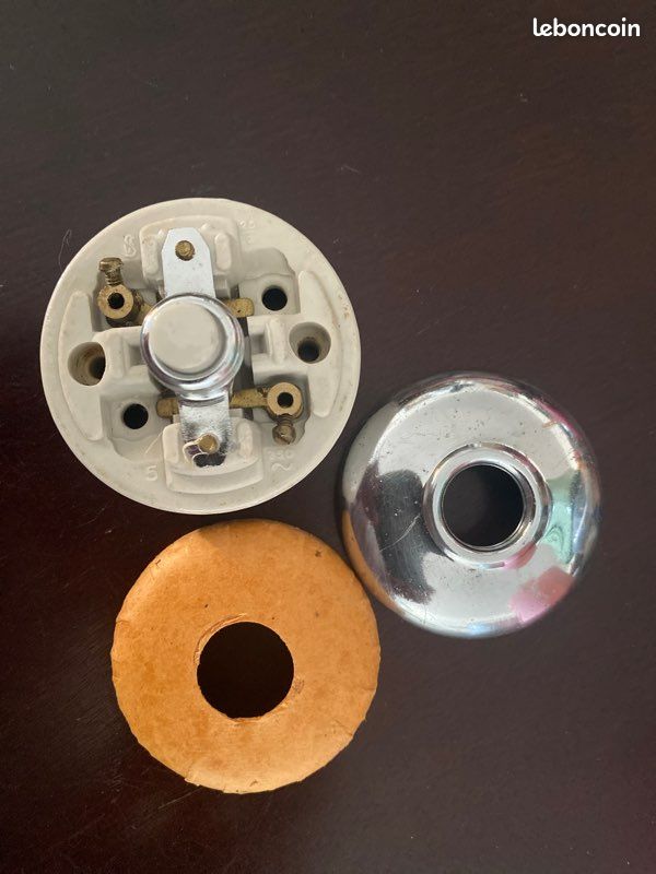 Ancien bouton poussoir porcelaine (image 5)
