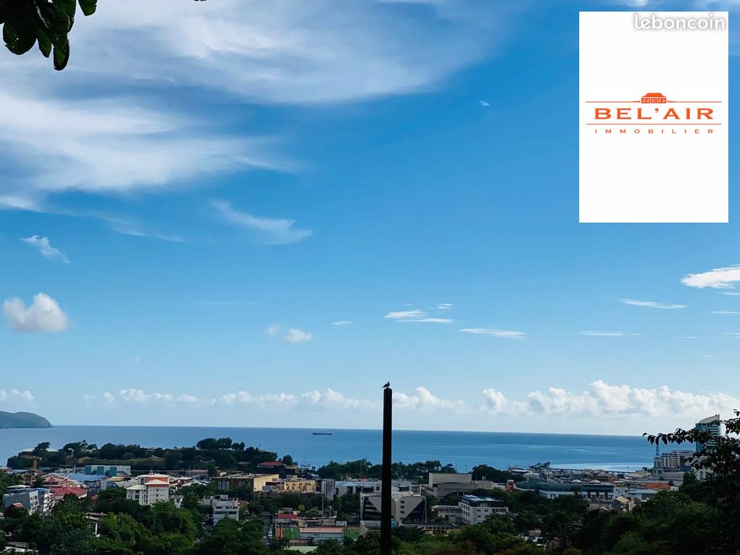 Appartement 3 pièces 54 m² · à Fort-de-France · 54 m² · 930 €