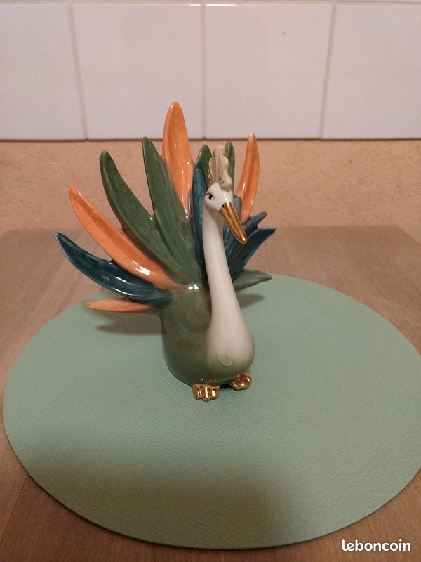 Figurine statuette (image 11)