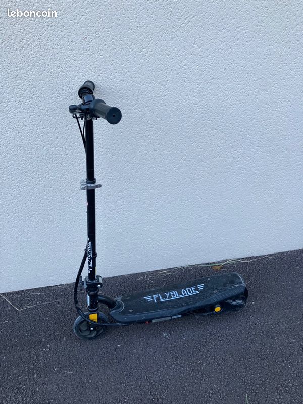 Trottinette pliable (image 1)