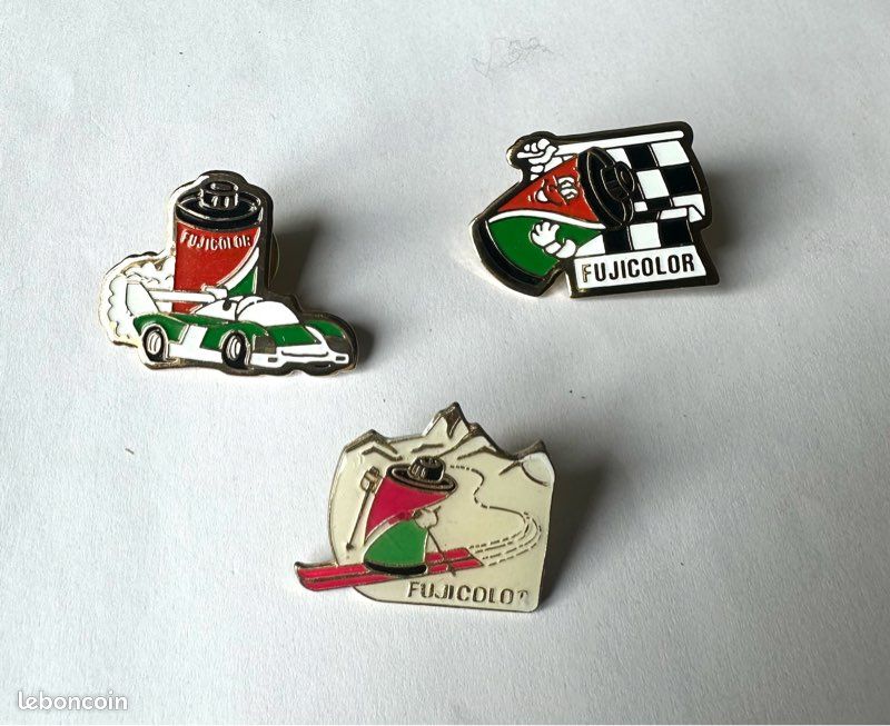Bouton de robe vintage des années 40, coquille d'huître rouge, nacre, nouveauté / réaliste des années 40 - France