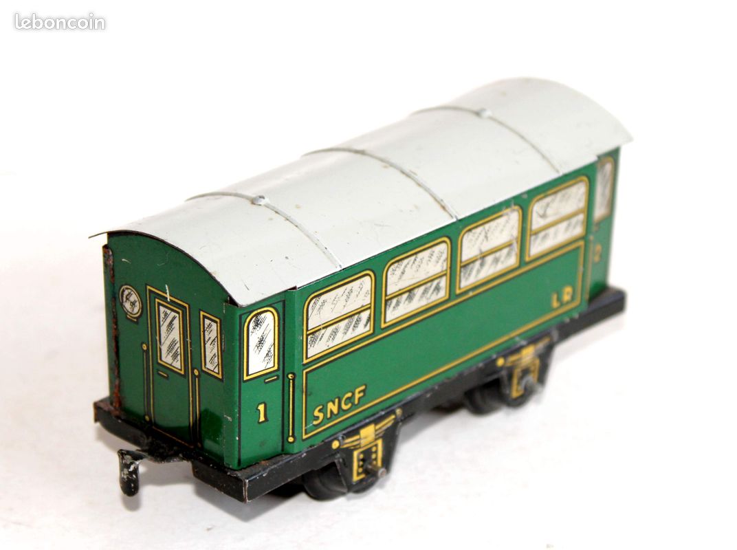 Train echelle O LR DIVERS WAGONS vers 1938 / jouet ancien