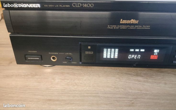 Lecteur LD-600 LD Console Laserdisc OCCASION uniquement non testée