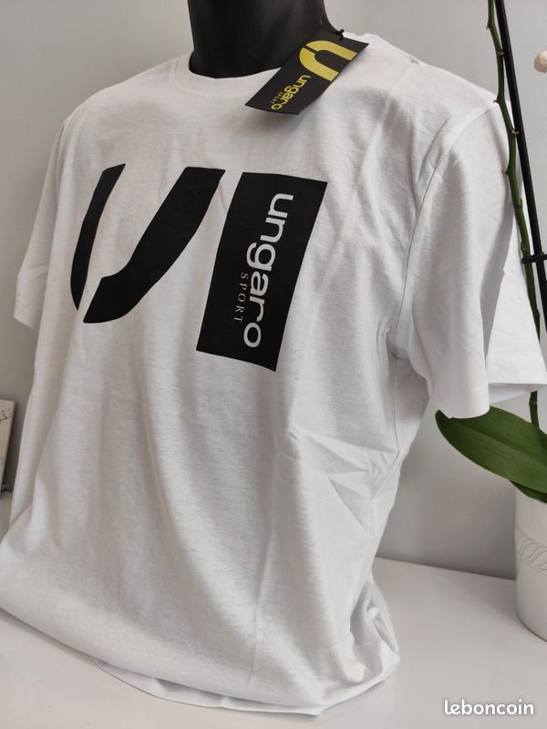 T-shirts Emanuel Ungaro pour homme | Réductions en ligne jusqu'à 50