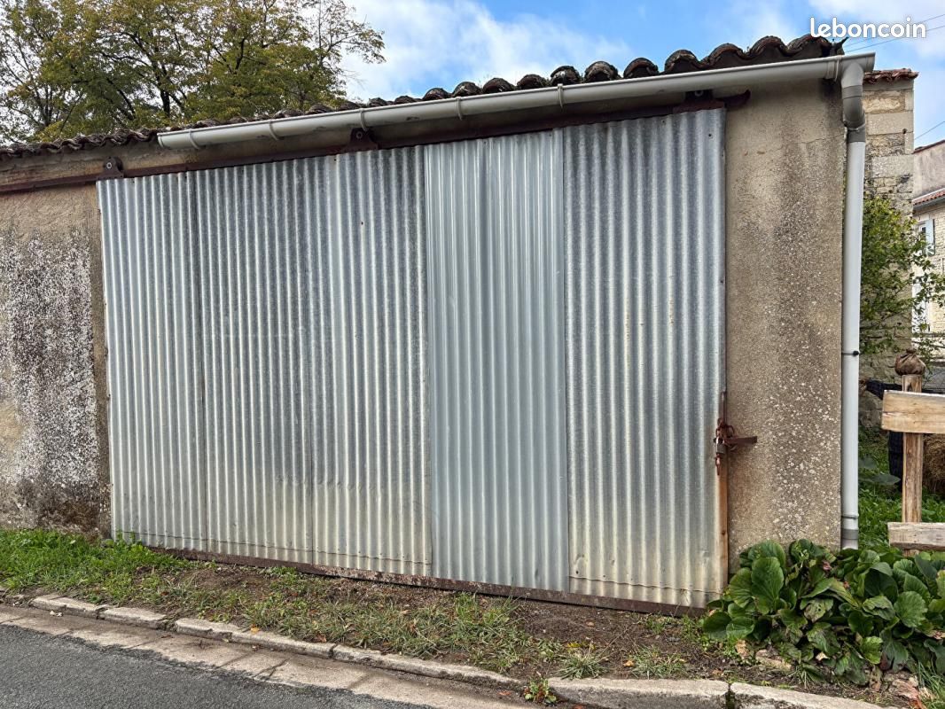 Parking 60 m² · à Marsais · 60 m² · 23 000 €