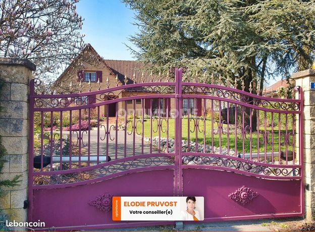 Maison 7 pièces 230 m²