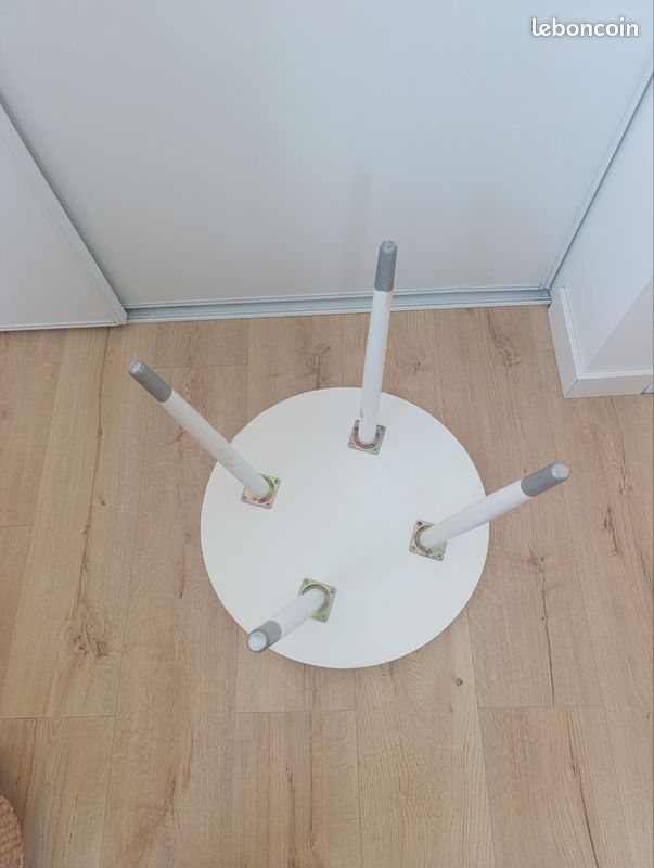 Table d'appoint (image 3)