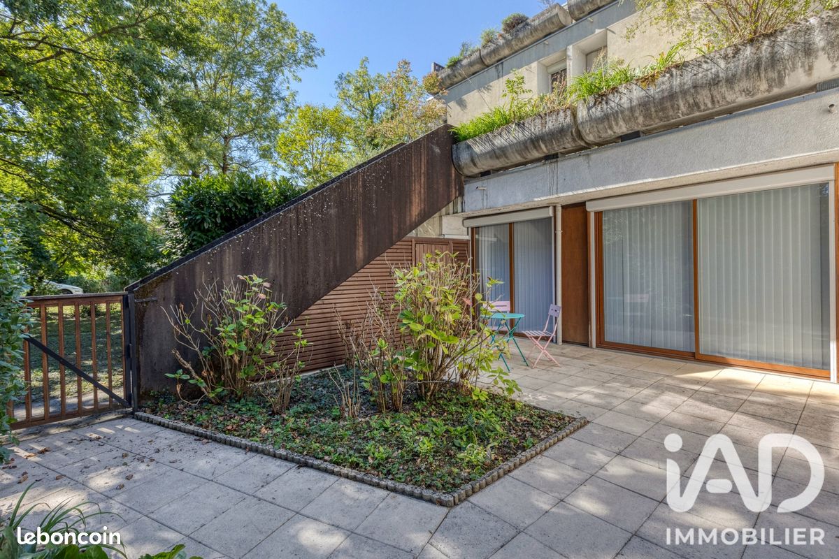 Appartement 3 pièces 96 m² · à Meylan · 96 m² · 270 000 €