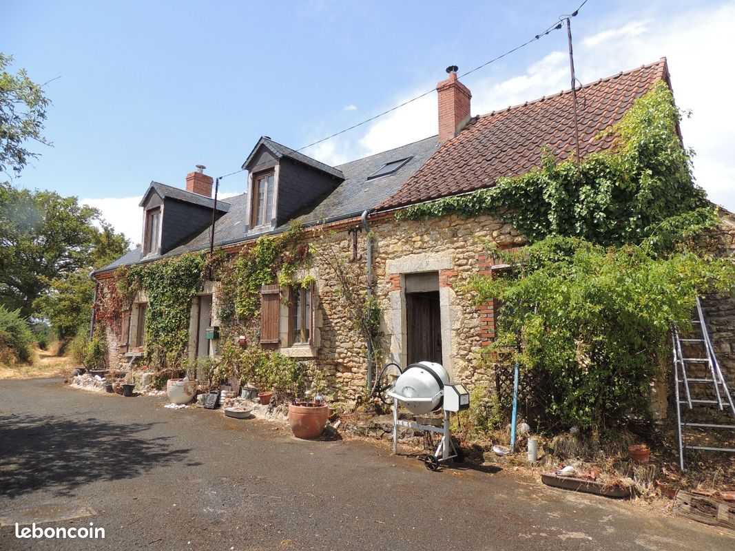Maison 5 pièces 102 m² · à Malicornay · 102 m² · 69 000 €