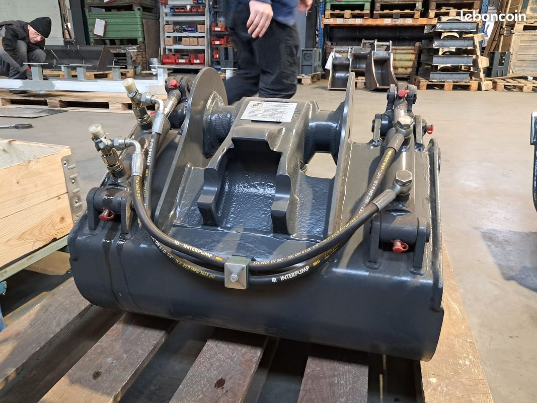 PROMO Godet à grappin hydrauliques pelle 1 à 3T; platines toutes marques sous 2 semaines, idéal enrochement, déchets paysagers, troncs, (image 4)