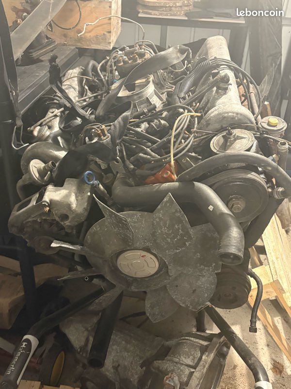 Moteur Mercedes sl 460 r107 (image 3)