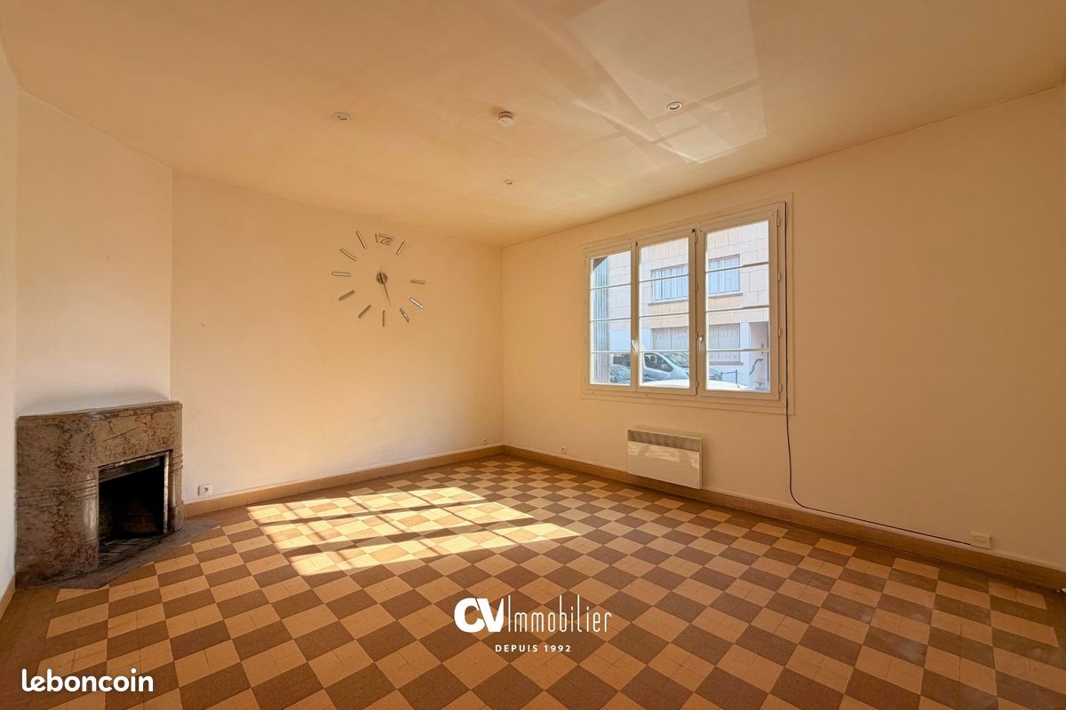 Appartement 1 pièce 30 m² · à Louviers · 30 m² · 430 €